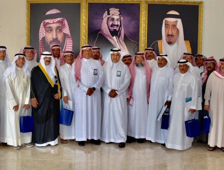 ميناء الملك عبدالعزيز بالدمام يحتفي ويكرم عدد من المتقاعدين
