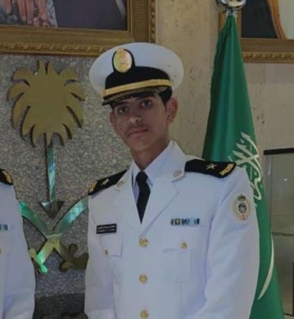 العضيب يتلقى التهاني بتخرج ابنه " محمد" برتبة ملازم