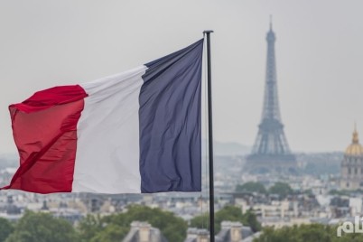 فرنسا تتخذ قرارا مهما بشأن ارتداء الكمامة في شوارعها