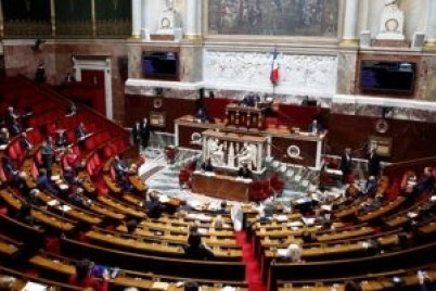 مجلس الشيوخ الفرنسى يعطى الضوء الأخضر لمشروع قانون يقوى إجراءات مكافحة الإرهاب