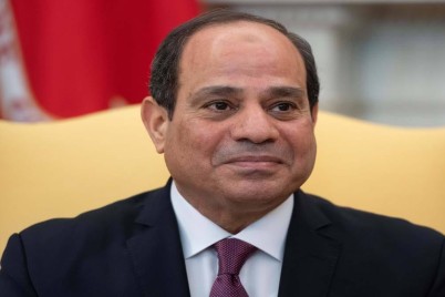 السيسي يدعو أمير قطر إلى زيارة مصر في أقرب فرصة‎