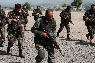 القوات الأفغانية تقتل 288 مسلحًا من طالبان في ولايات عدة