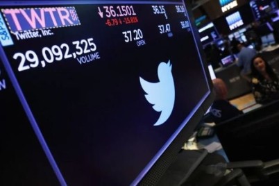 أسهم تويتر تقفز 5٪ بعد تقارير تفيد بقبول الشركة عرض "إيلون ماسك"