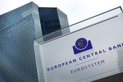 مسؤولان بالمركزي الأوروبي يتوقعان رفع الفائدة في سبتمبر