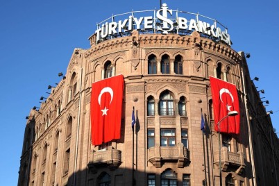“المركزي التركي” يخفض أسعار الفائدة على الليرة 100 نقطة أساس