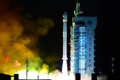 الصين تطلق قمرا صناعيا لرصد الأرض