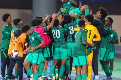 منتخب السعودية يفوز على منتخب العراق ويتأهل إلى الدور ربع النهائي