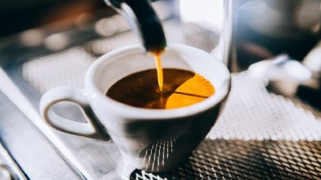 لتجنب آثار القهوة السلبية ... كم فنجان ينبغي أن تشرب في اليوم ؟
