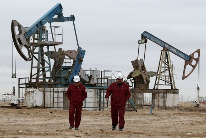 تراجع " النفط " مع سعي الاتحاد الأوروبي لحظر الواردات الروسية 