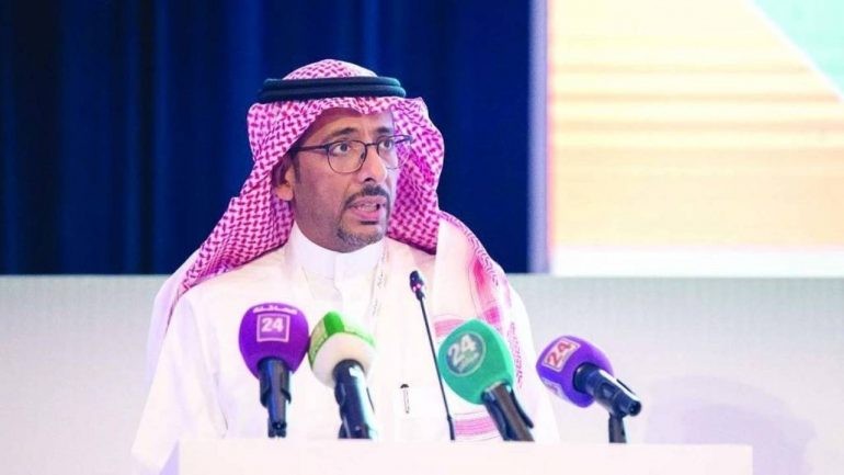 وزير الصناعة يعلن عن استثمارات جديدة بأكثر من 32 مليار دولار