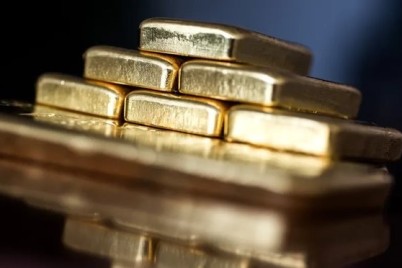 استقرار " الذهب " مدعوما بانخفاض الدولار والبلاديوم يتراجع 1.2% 