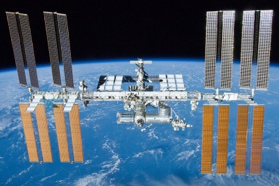 فريق من 4 رواد يغادر محطة الفضاء الدولية عائداً إلى الأرض