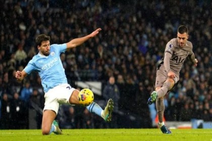 مانشستر سيتي وتوتنهام يتعادلان 3-3 في الدوري الإنجليزي الممتاز