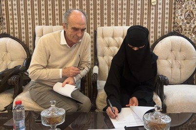"بركات" السيدة الأولى التي تعمل في مجال ملابس الرجال