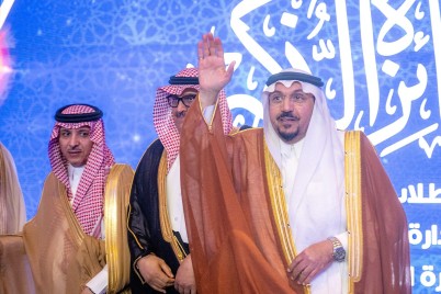 "أمير القصيم"….يرعى حفل جائزة الذكير لتكريم 174 متفوقاً بعنيزة