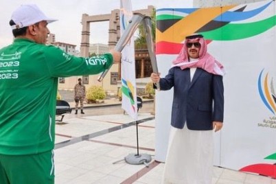 "تركي بن طلال"….يتسلم شعلة دورة الألعاب السعودية عند وصولها لعسير