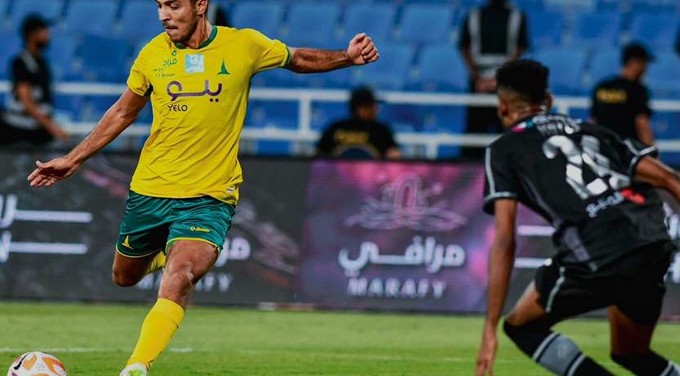 الخليج يفوز على الأخدود بهدف ناري