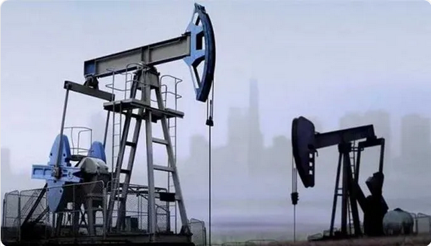 ارتفاع أسعار النفط وهبوط مخزونات الخام الأمريكية