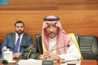 وزير الصناعة والثروة المعدنية يبحث مع نائب وزير التجارة الصيني تعزيز العلاقات الصناعية والتجارية بين البلدين